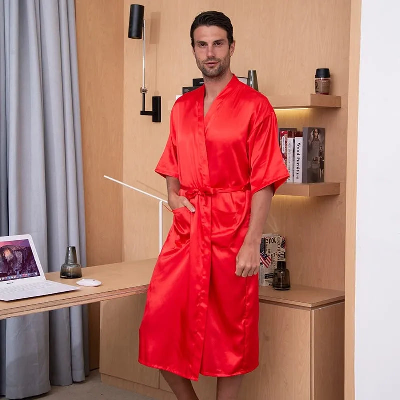Peignoir élégant en soie pour homme manches courtes
