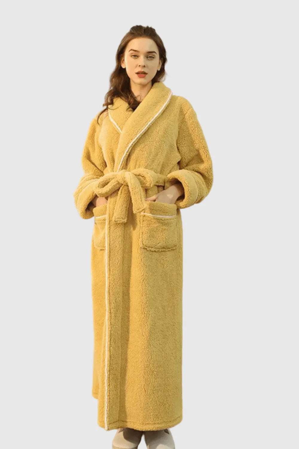 Peignoir élégant assorti pour couple amoureux