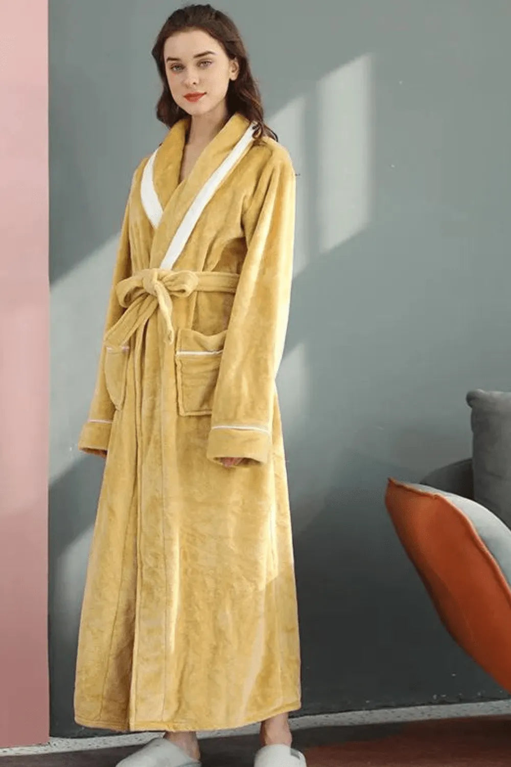 Peignoir élégant à motifs fleuris pour femme