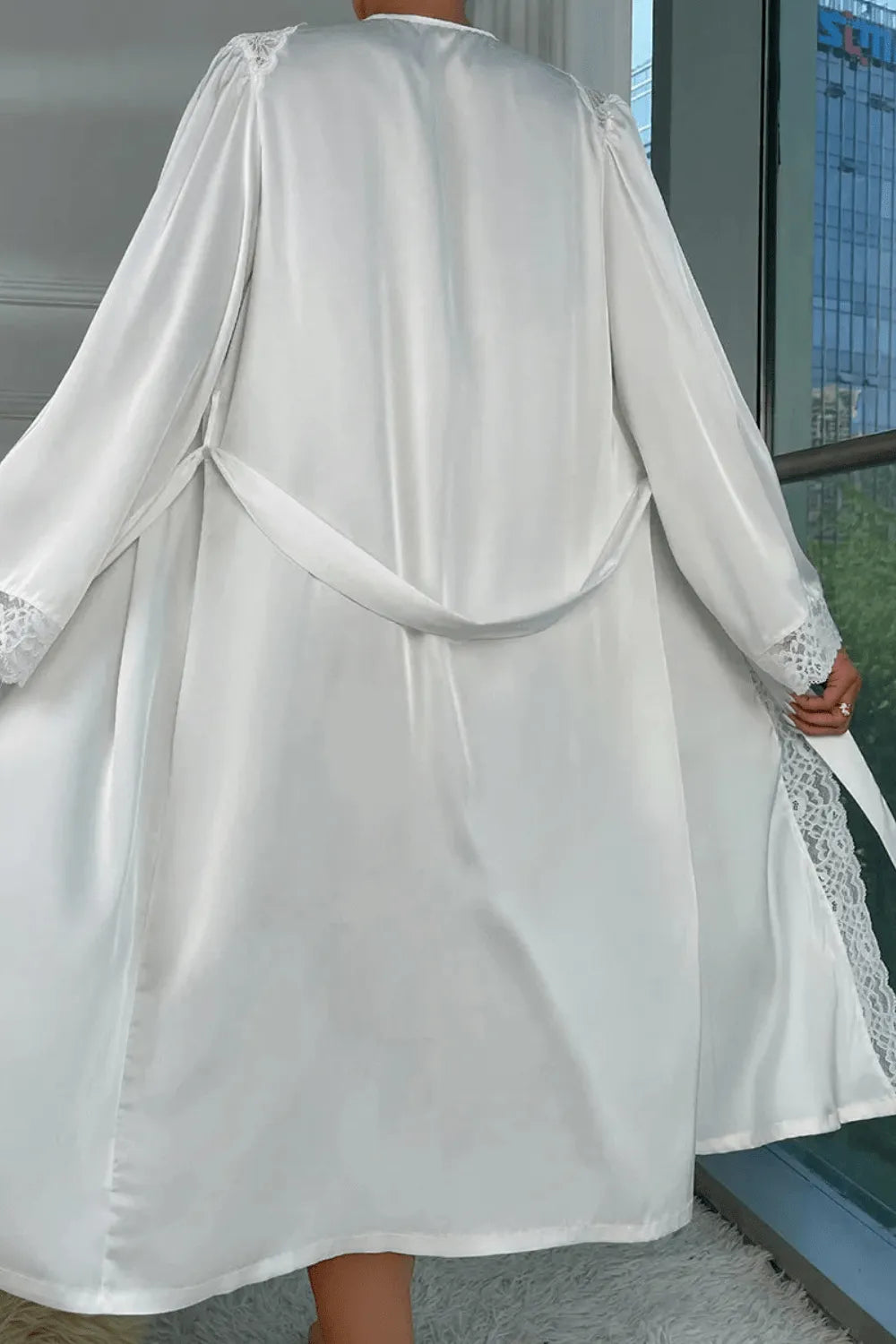 Kimono élégant long blanc pour détente à la maison Peignoir et bain