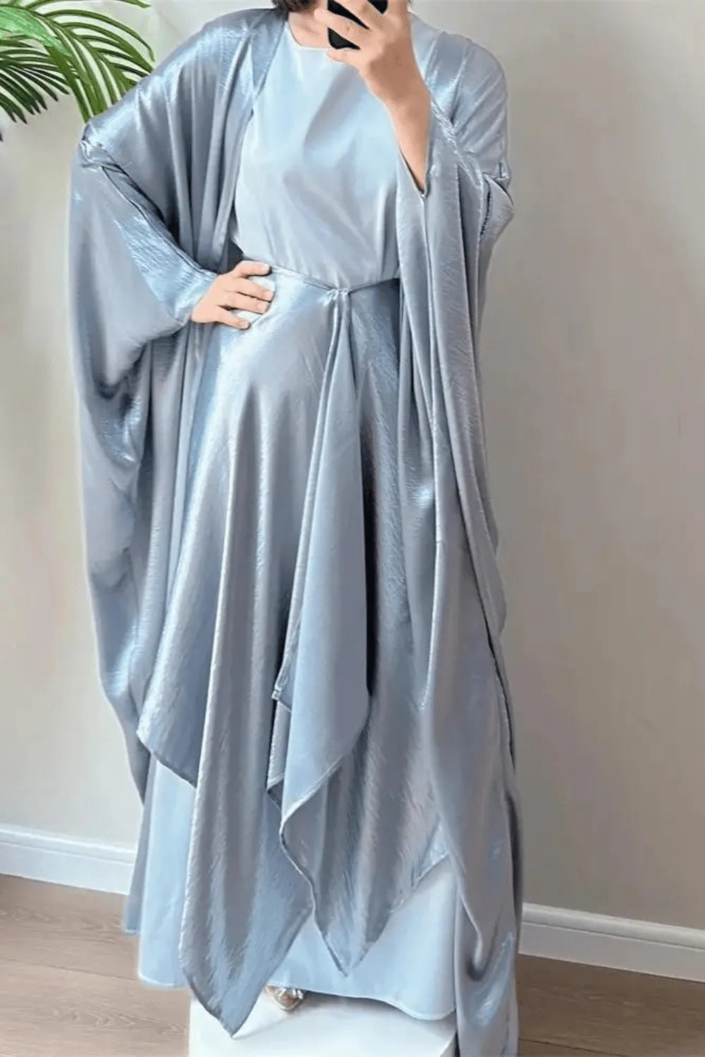 Kimono élégant pour femme style abaya idéal soirée Argent / XXL Peignoir et bain