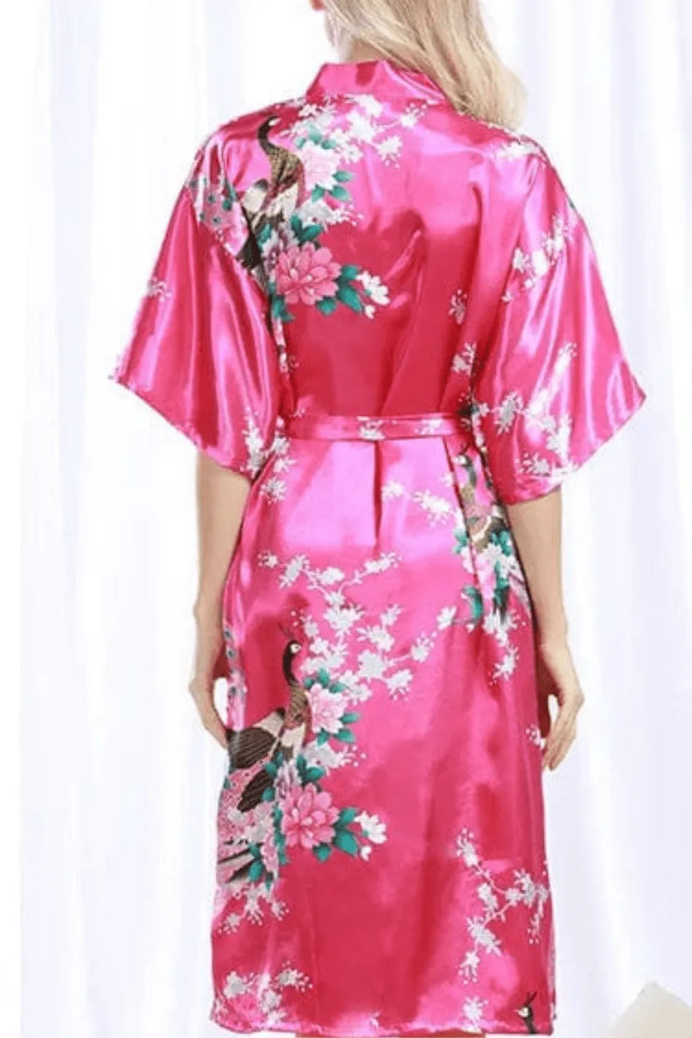 Kimono élégant rose pour femme ambiance zen Peignoir et bain