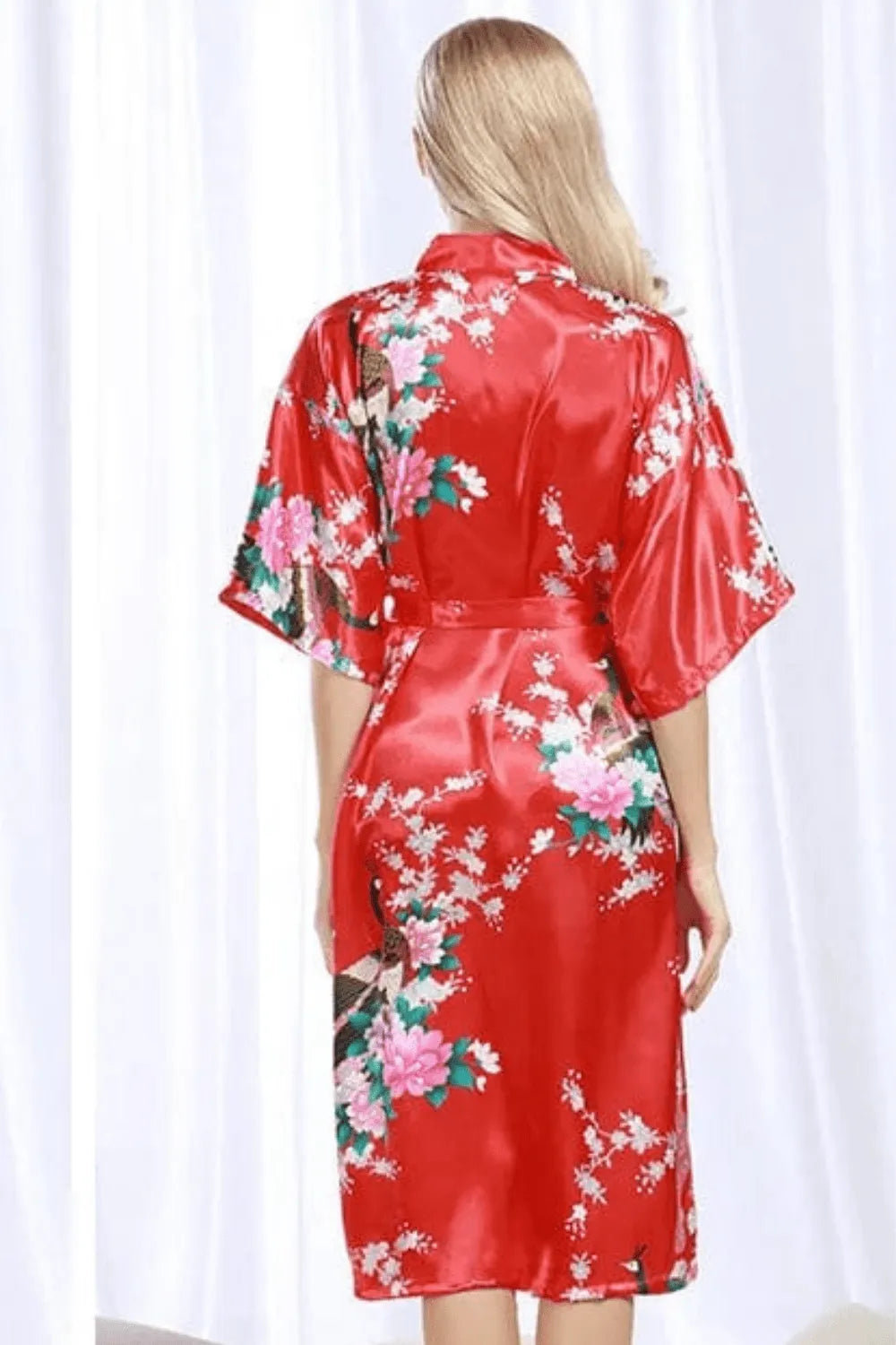 Kimono élégant rouge pour femme ambiance zen Peignoir et bain