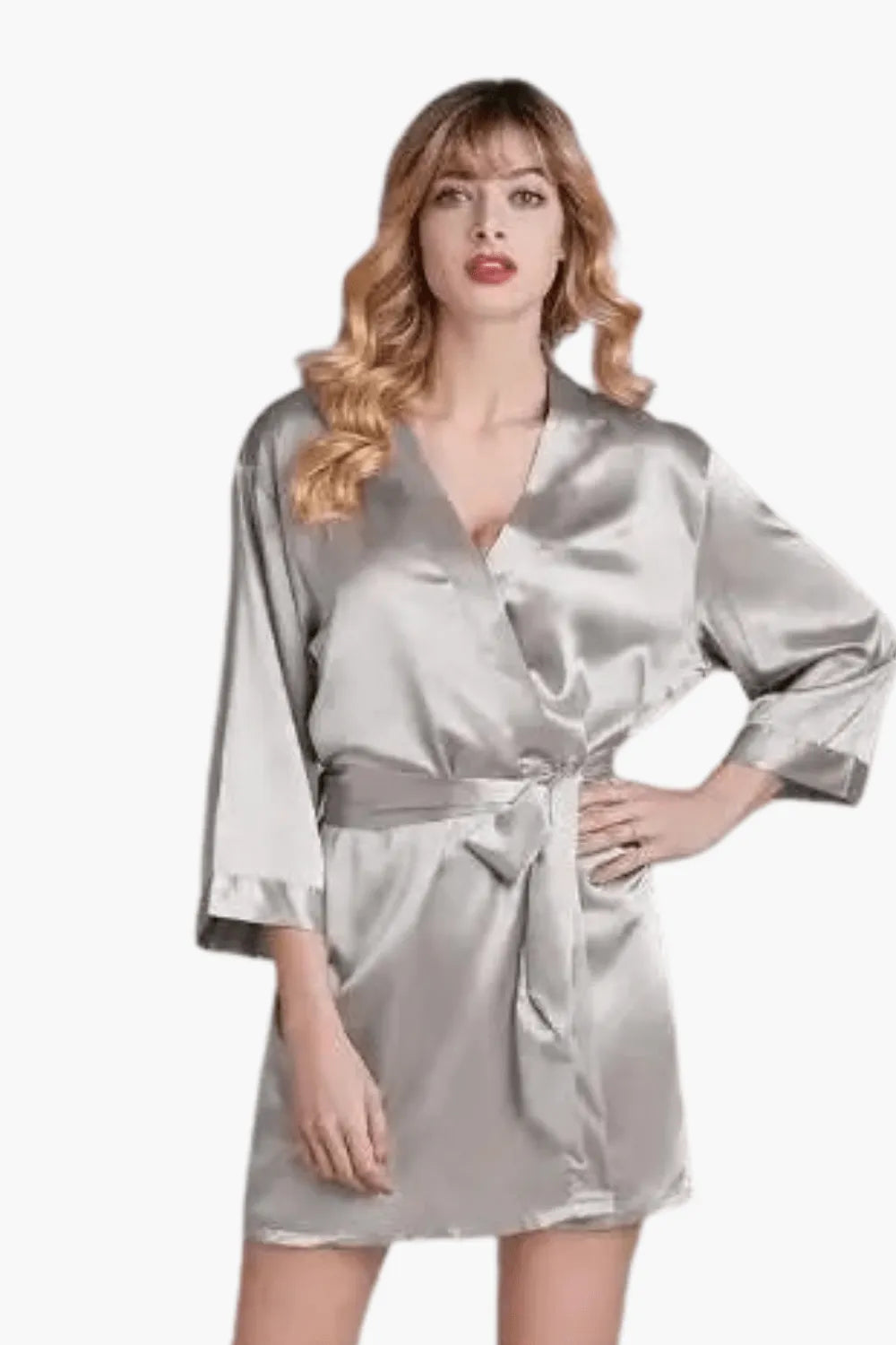 Kimono élégant en soie pour femme ambiance zen