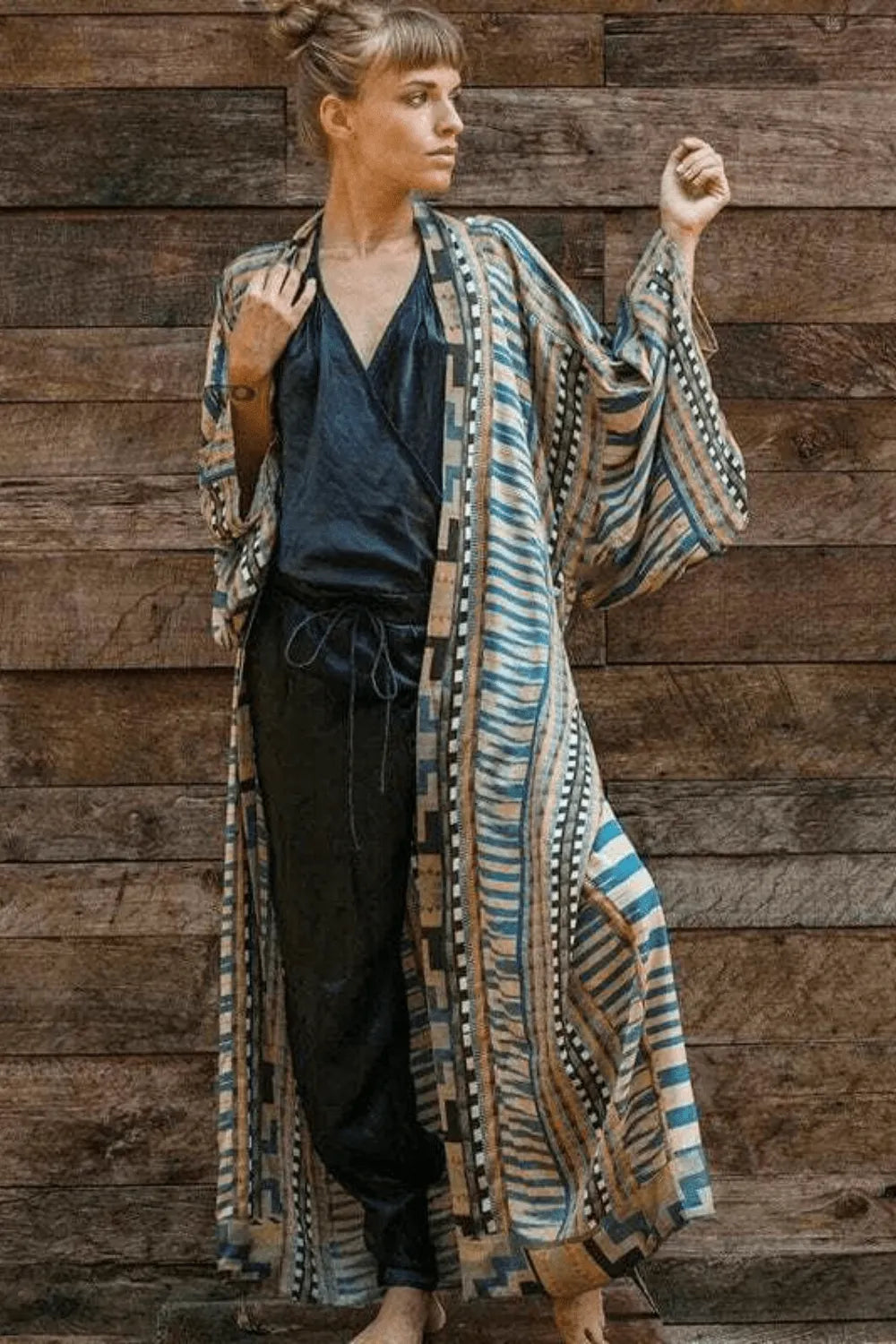 Kimono élégant à motifs fleuris pour femme