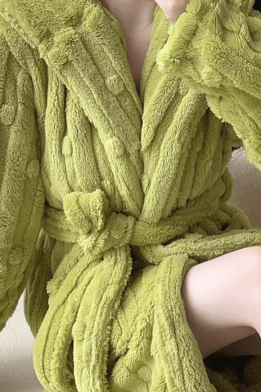 Peignoir à capuche femme cocooning et confort chaleureux