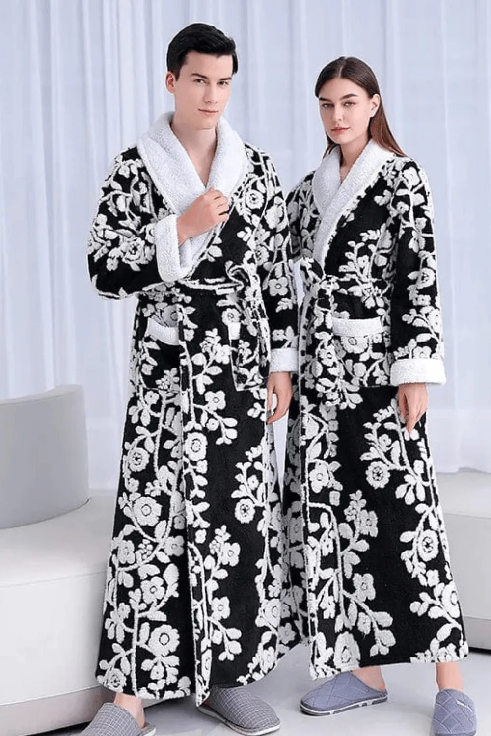 Peignoir romantique assorti pour couple amoureux