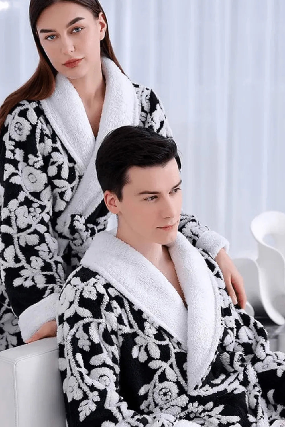 Peignoir romantique assorti pour couple amoureux