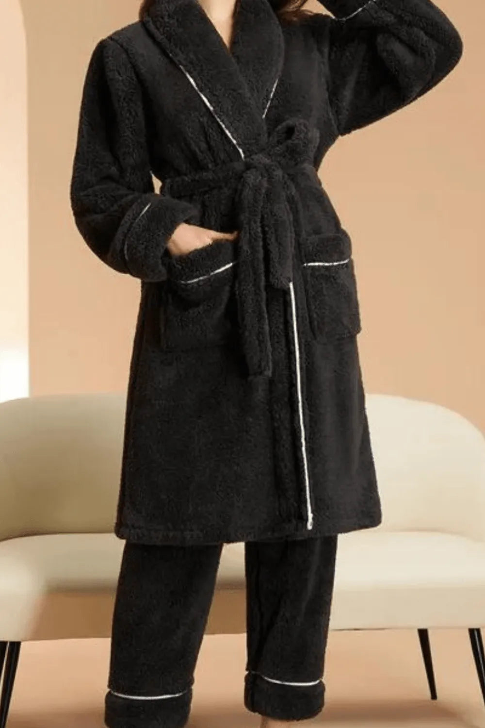 Peignoir éponge absorbant pour détente après bain