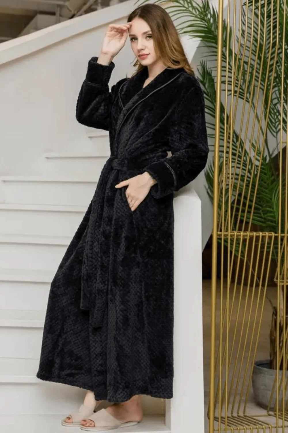 Peignoir élégant noir pour femme moments cocooning