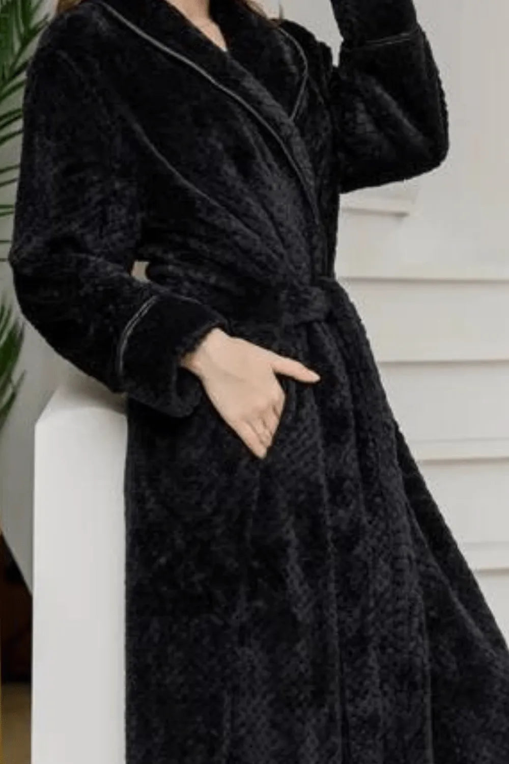 Peignoir élégant noir pour femme moments cocooning