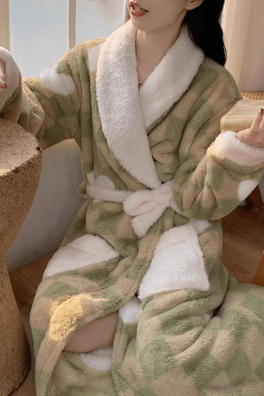 Peignoir ample et confortable pour femme élégante