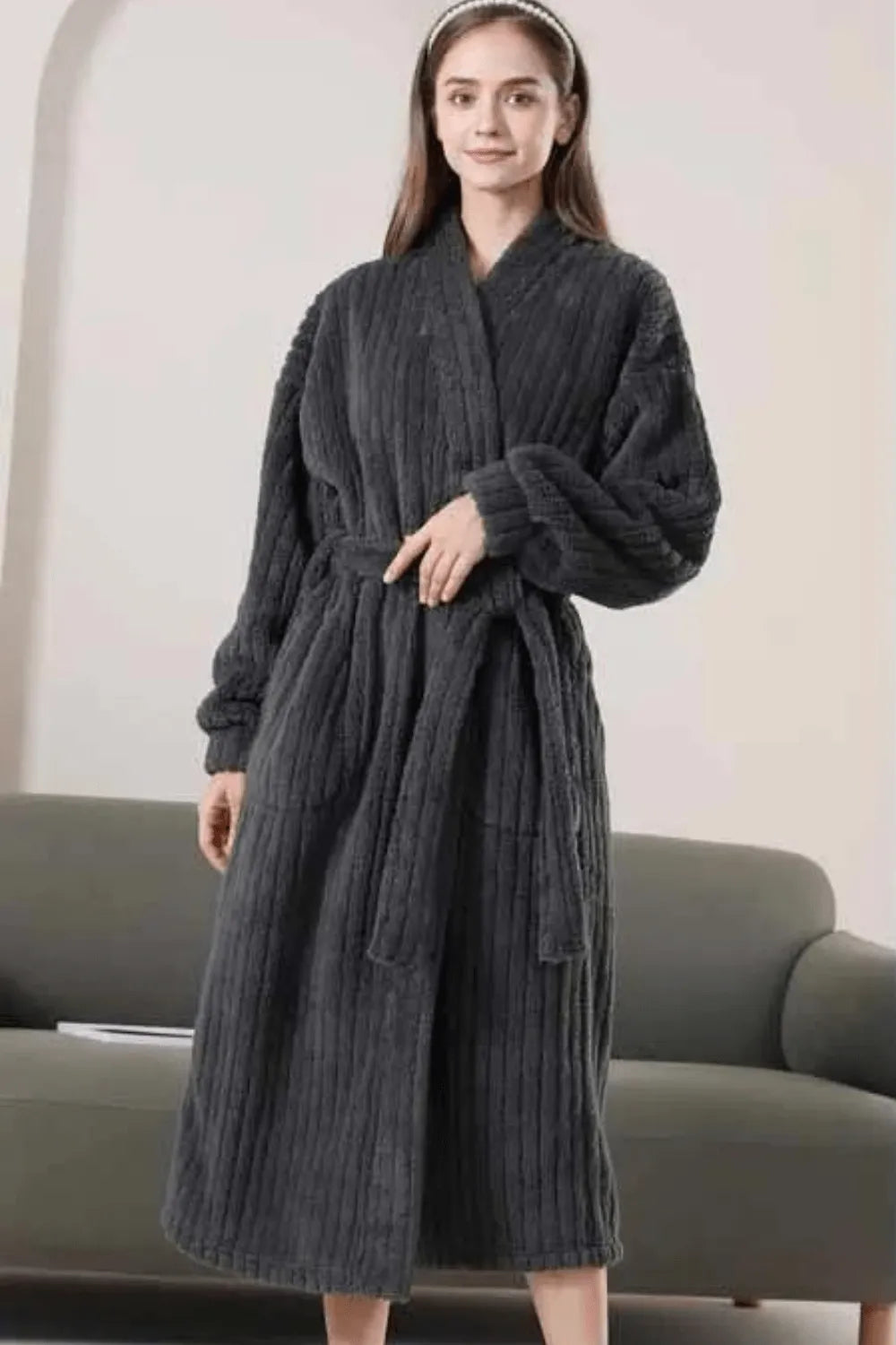 Peignoir élégant femme style spa modèle luxueux