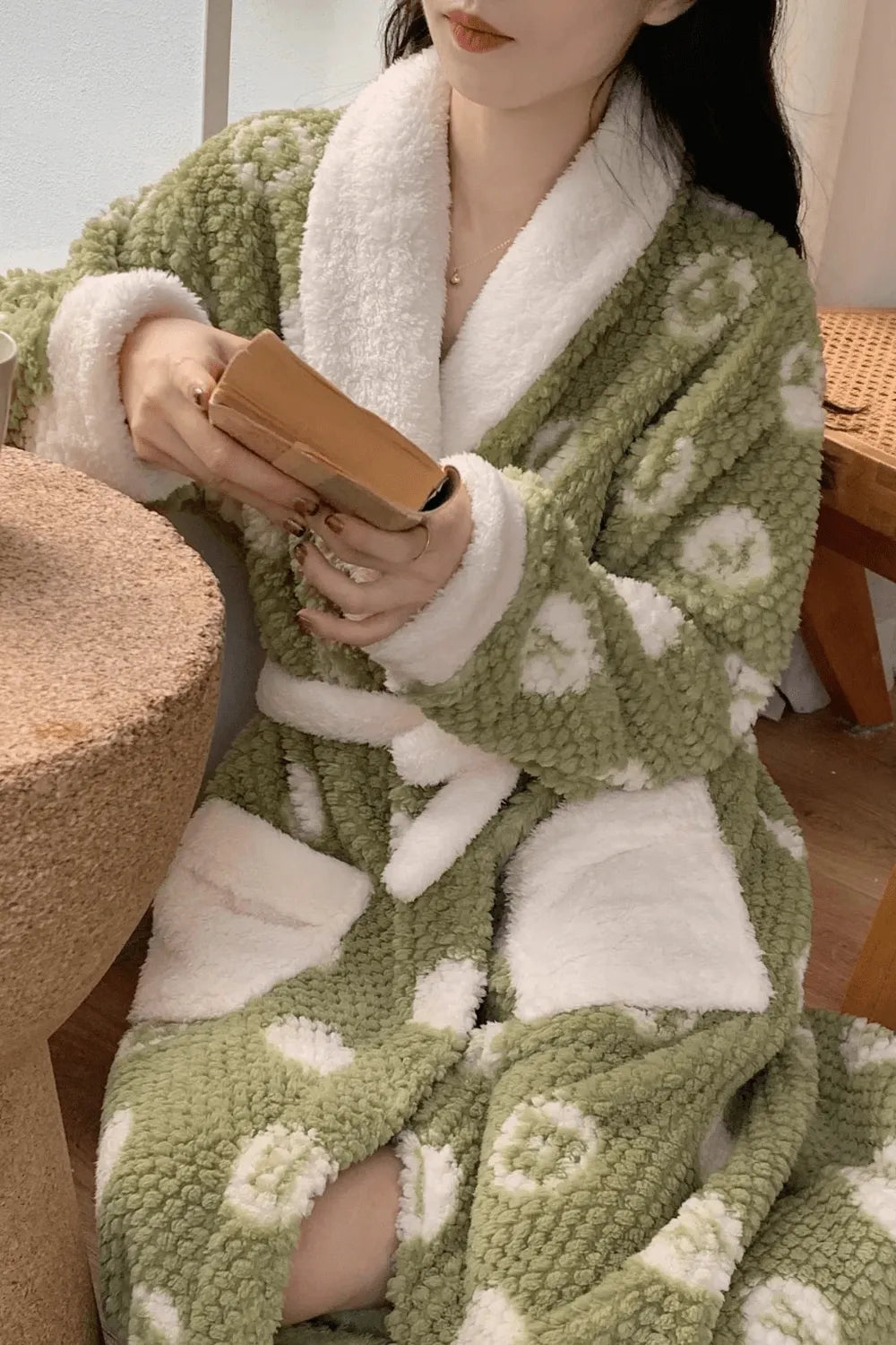 Peignoir élégant à fleurs pour femme