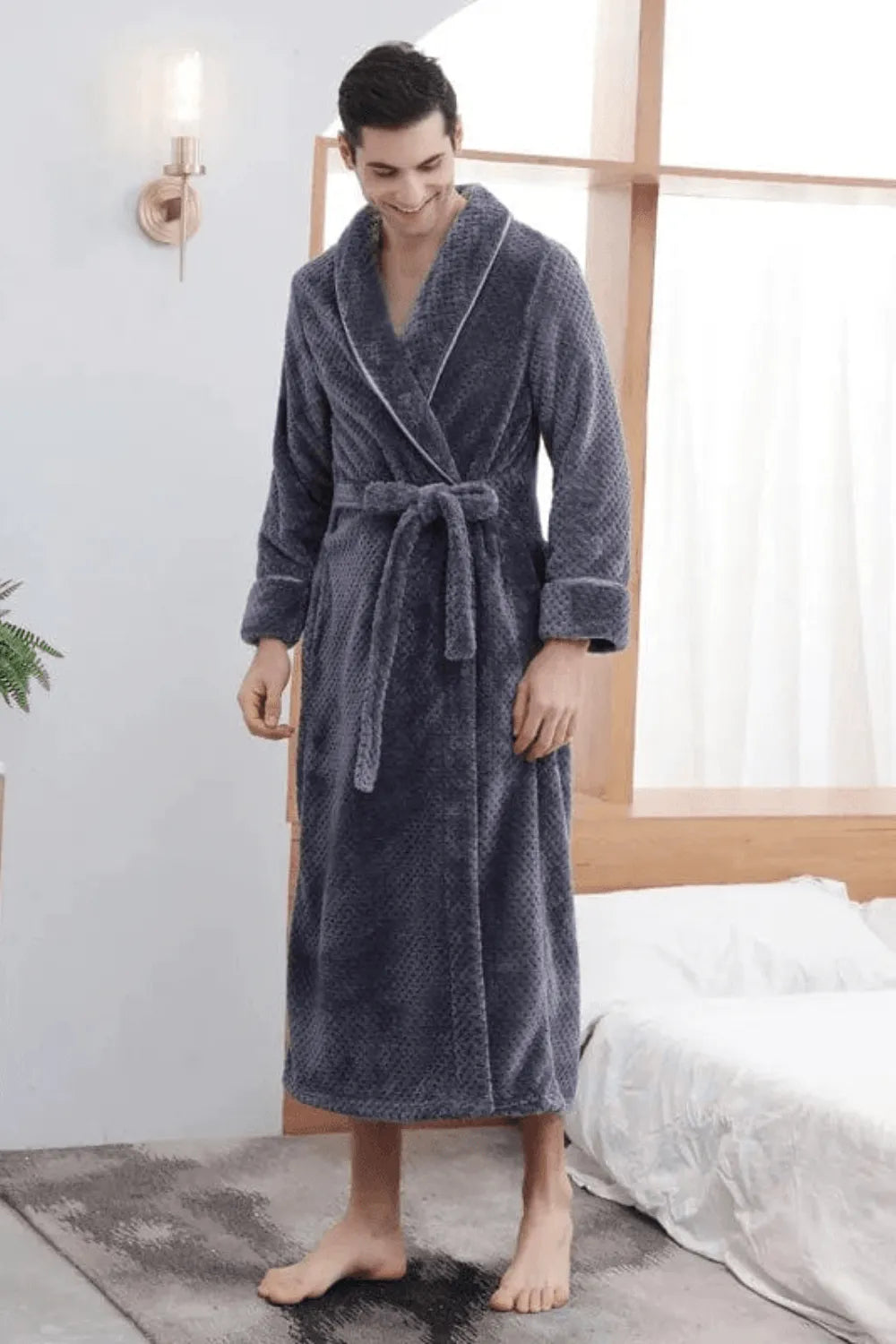 Peignoir élégant pour homme ambiance détente maison