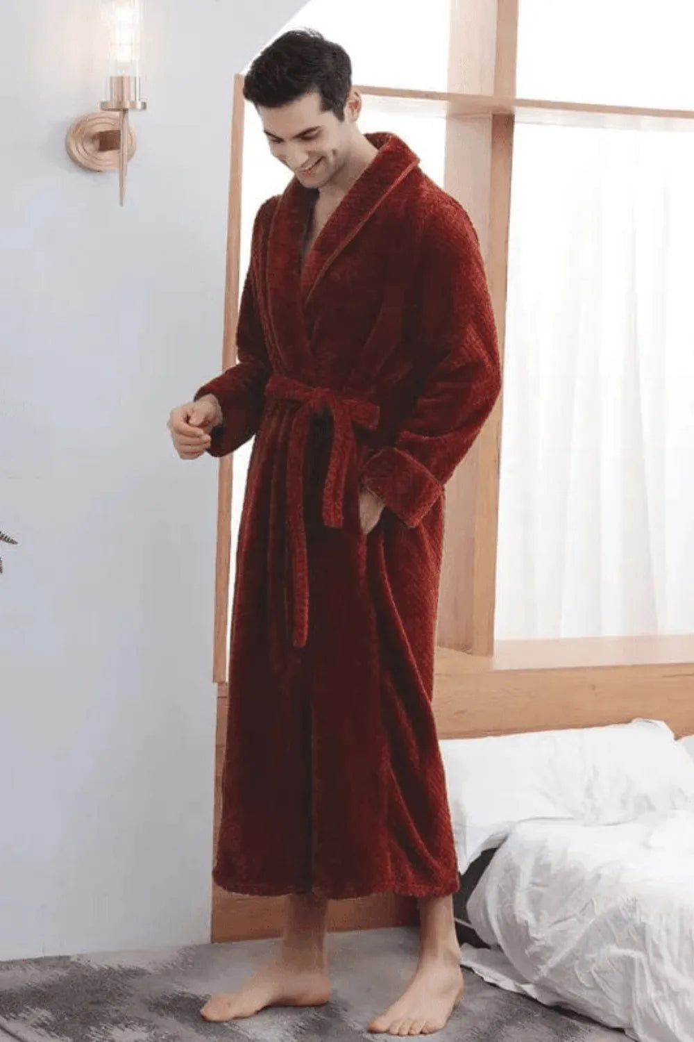 Peignoir élégant pour homme ambiance détente maison