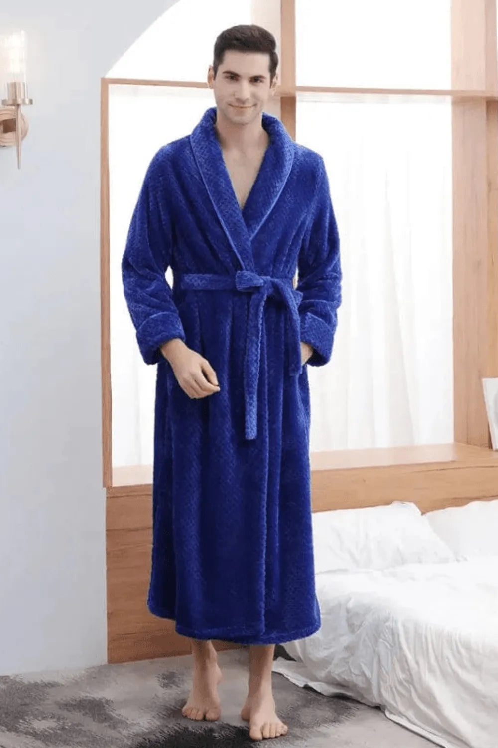 Peignoir élégant pour homme ambiance détente maison