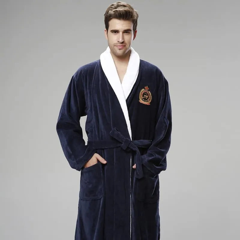 Peignoir élégant avec écusson pour homme bleu Peignoir et bain