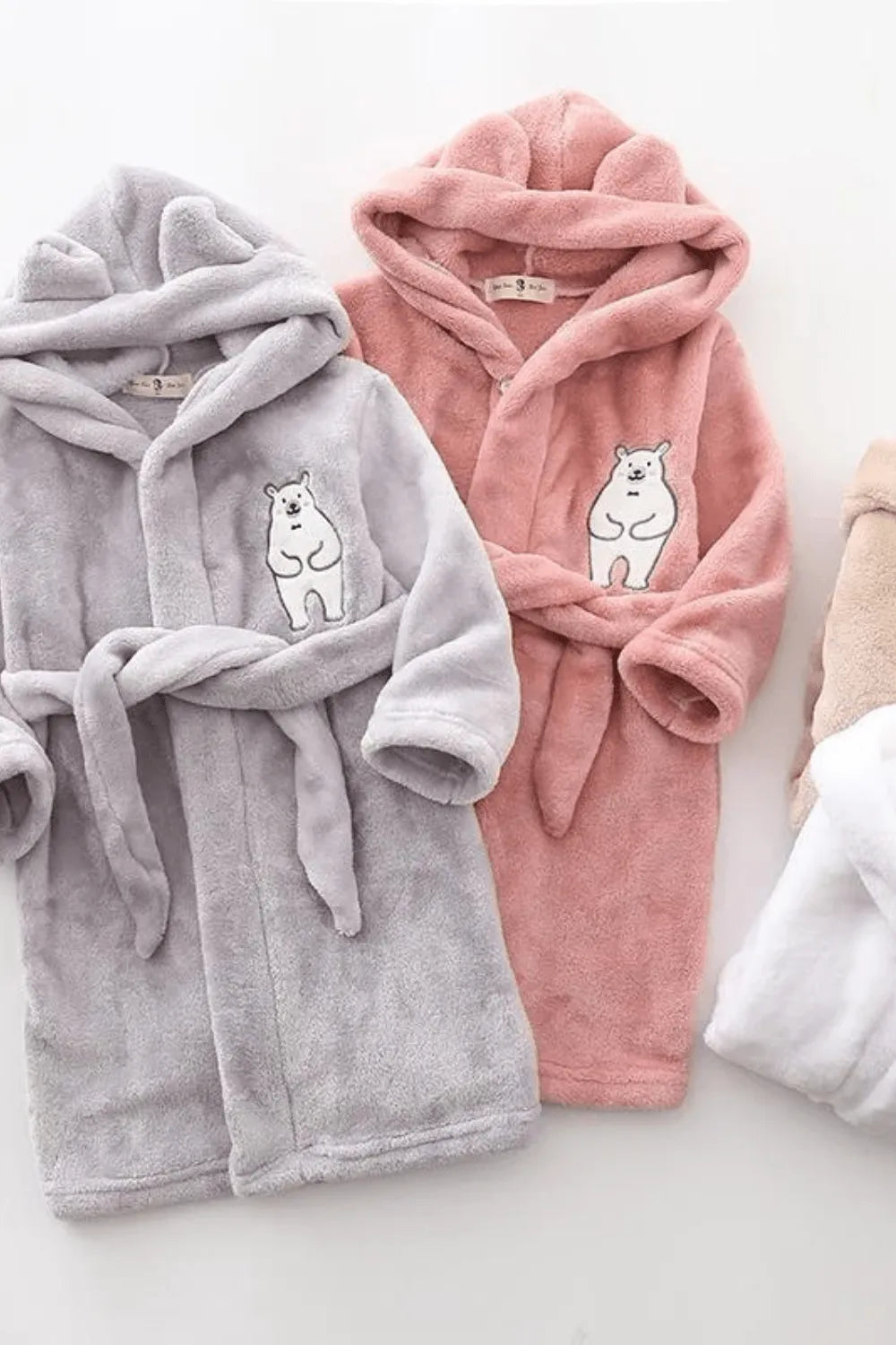 Peignoir enfant doux et coloré pour l'hiver