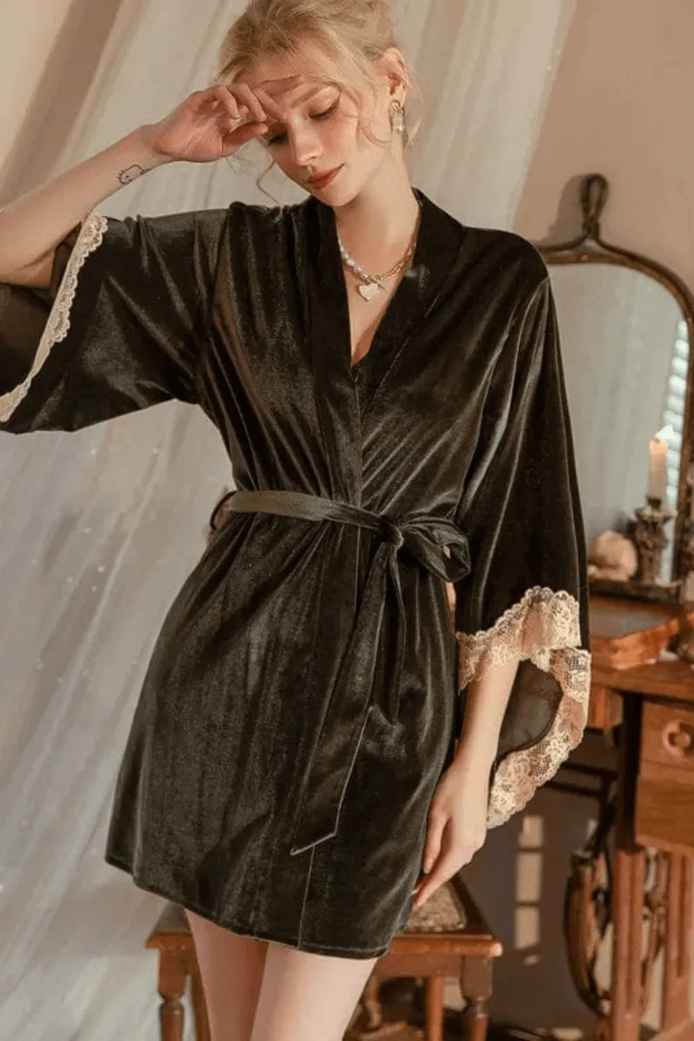 Peignoir glamour en velours pour détente femme