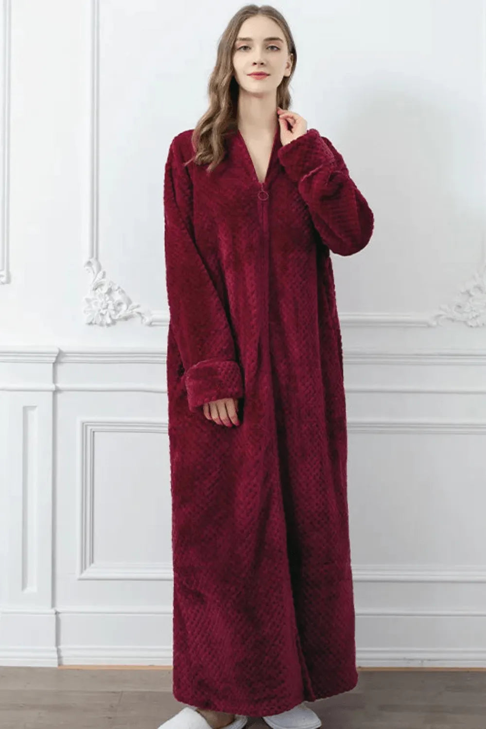 Peignoir à capuche zippé pour femme élégant