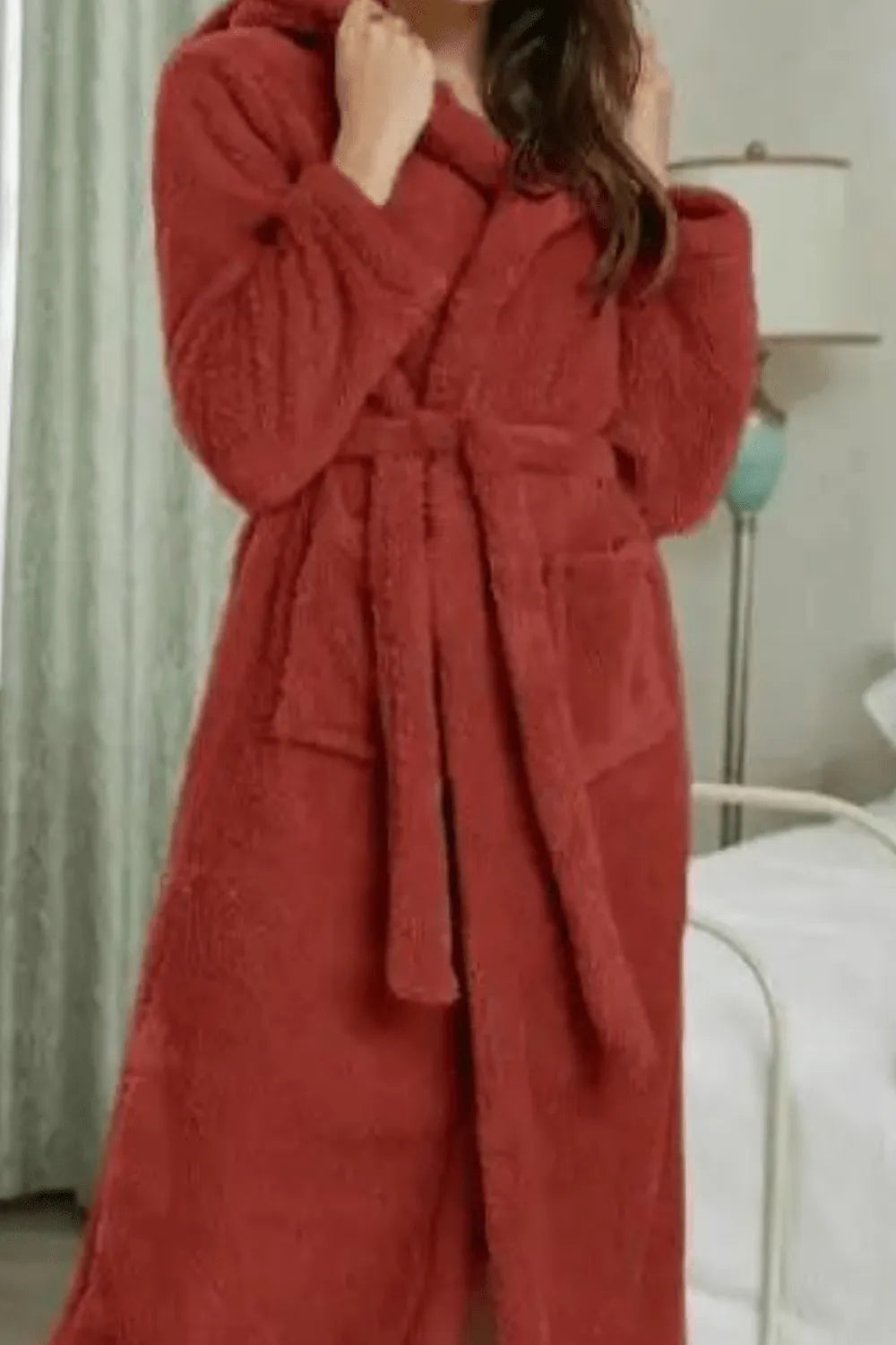 Peignoir rouge élégant pour femme ambiance cocooning