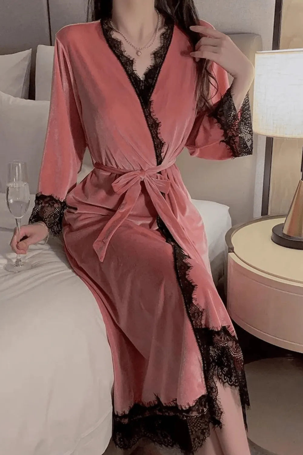 Peignoir glamour femme pour soirées romantiques