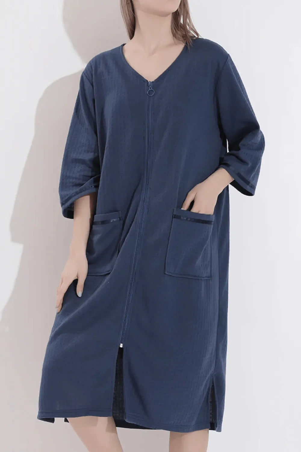 Peignoir zippé élégant pour détente à la maison