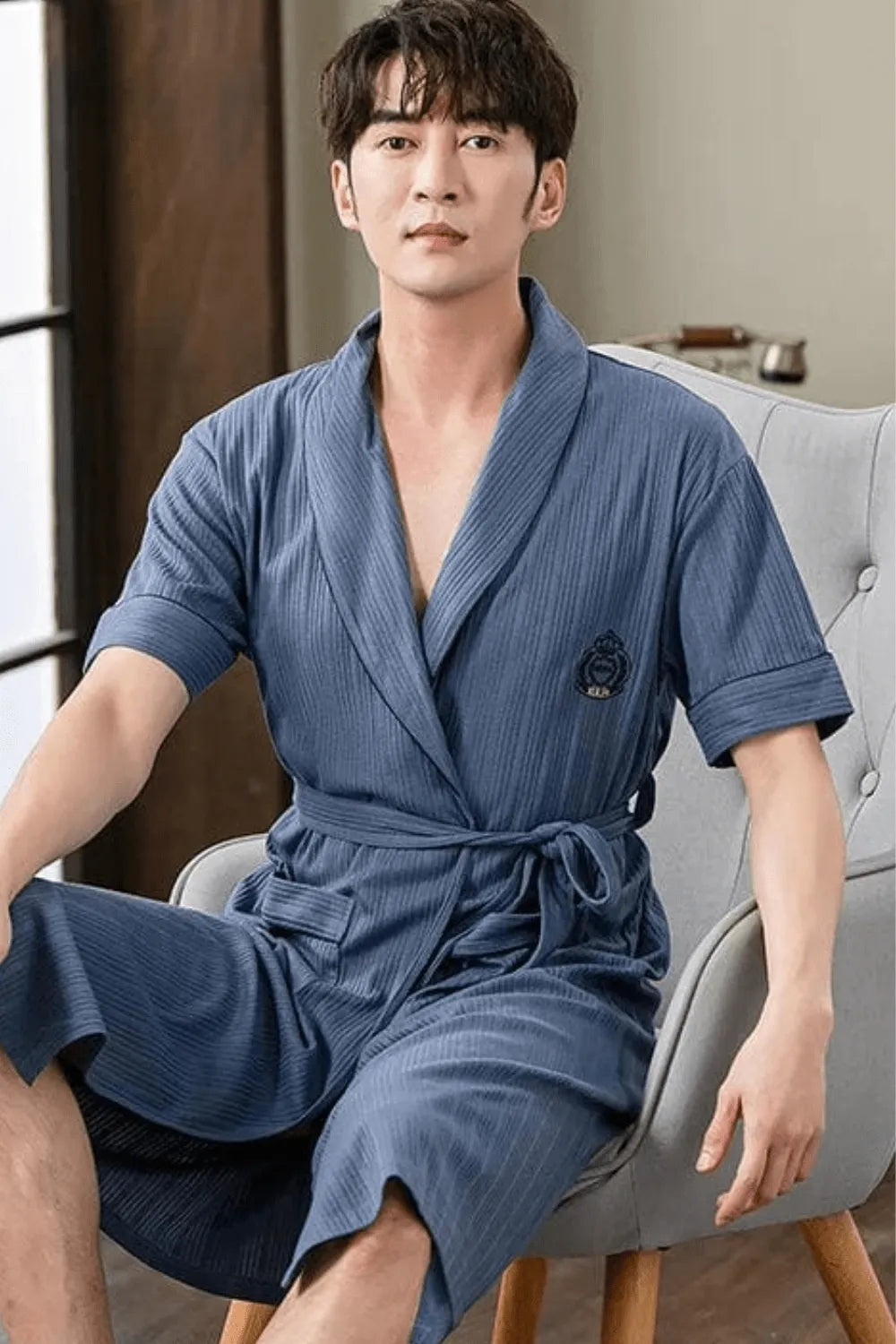 Peignoir ample confortable pour détente à la maison