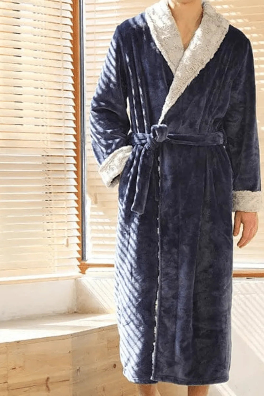 Peignoir long élégant pour homme après-bain