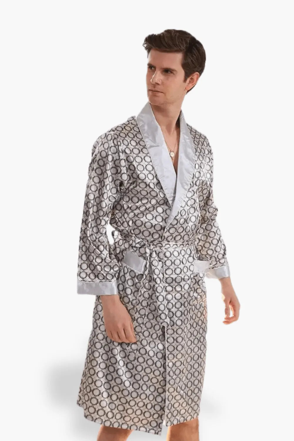 Peignoir élégant homme pour soirées séduisantes