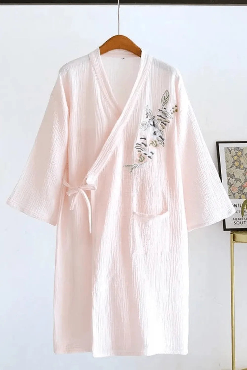 Peignoir japonais élégant style traditionnel femme