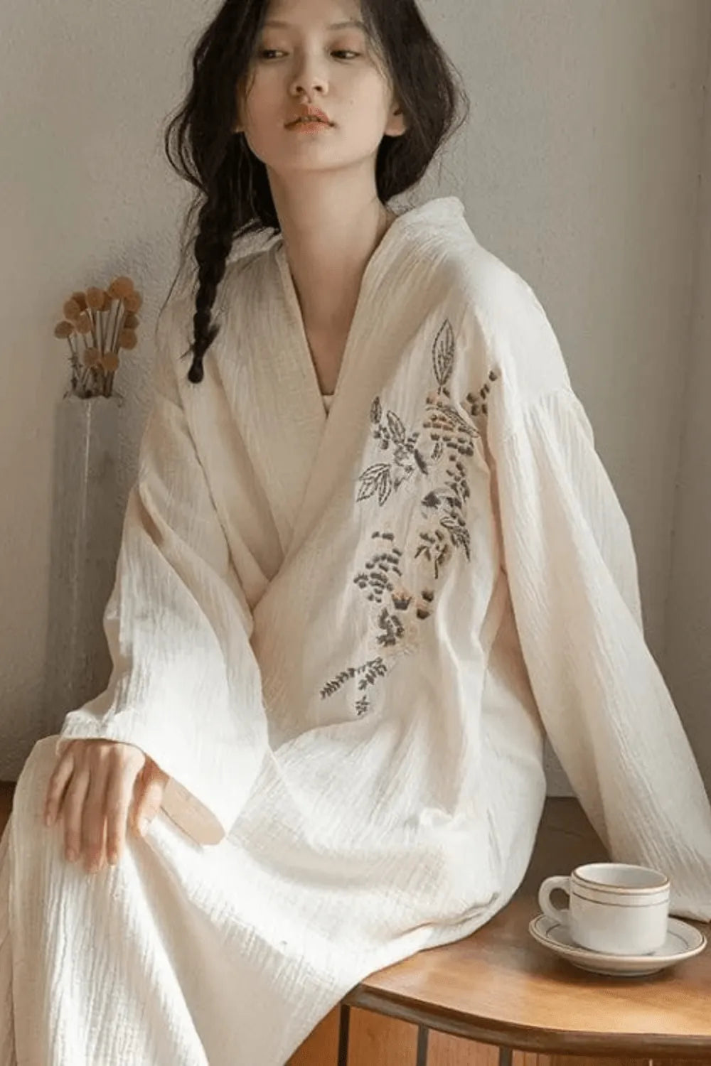 Peignoir japonais élégant style traditionnel femme