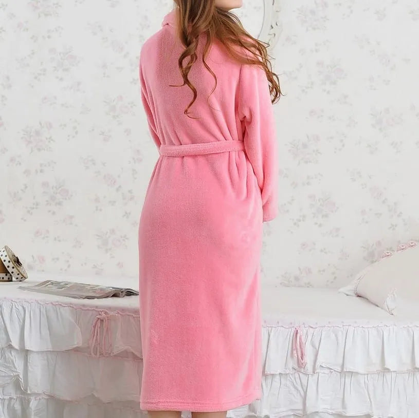 Peignoir long élégant pour femme spa et détente Peignoir et bain