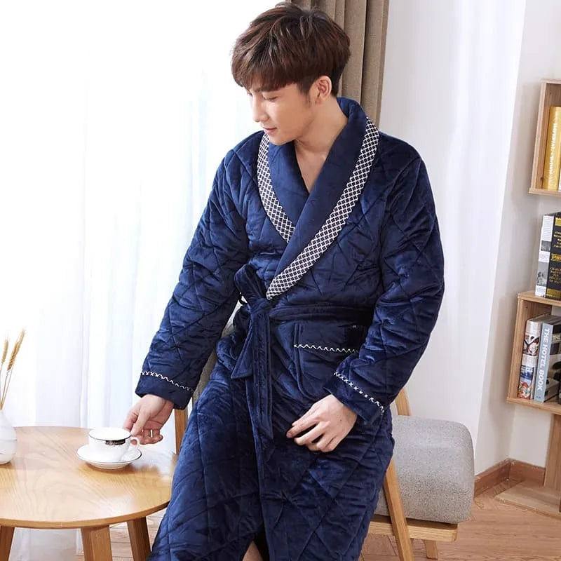 Peignoir luxueux bleu roi pour moments cocooning s Peignoir et bain