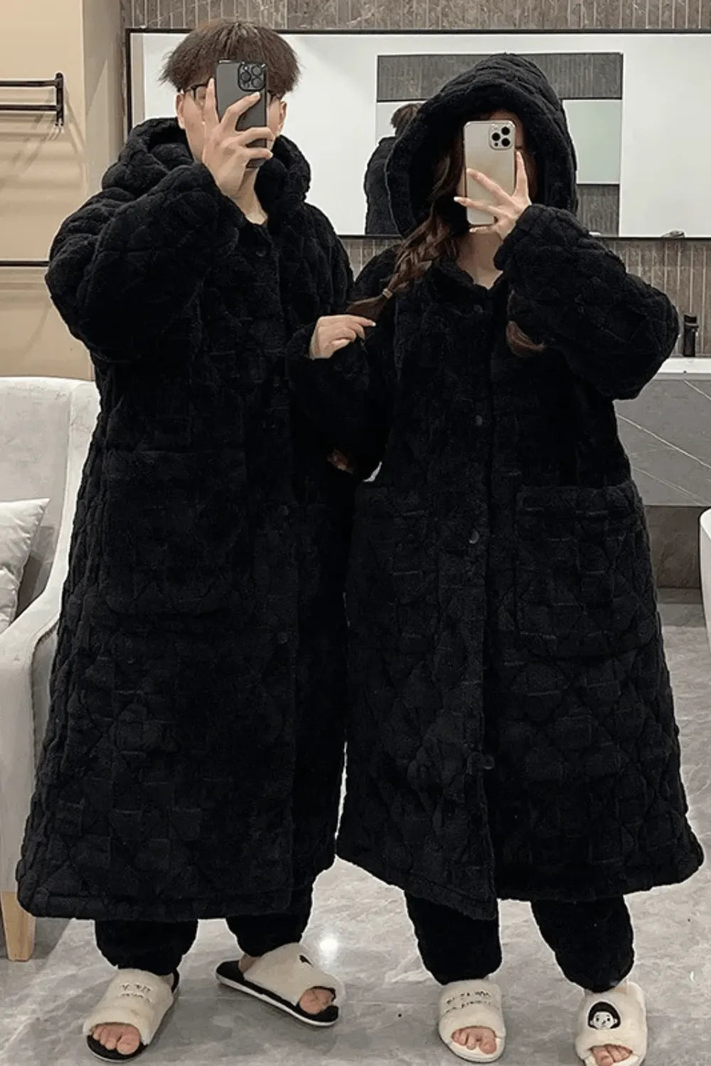 Peignoir noir élégant pour soirées d'hiver