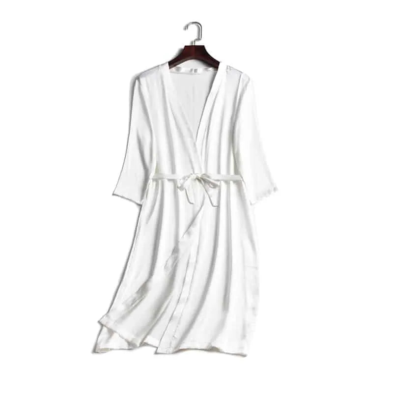 Peignoir mi-long élégant pour soirées cocooning blanc Peignoir et bain