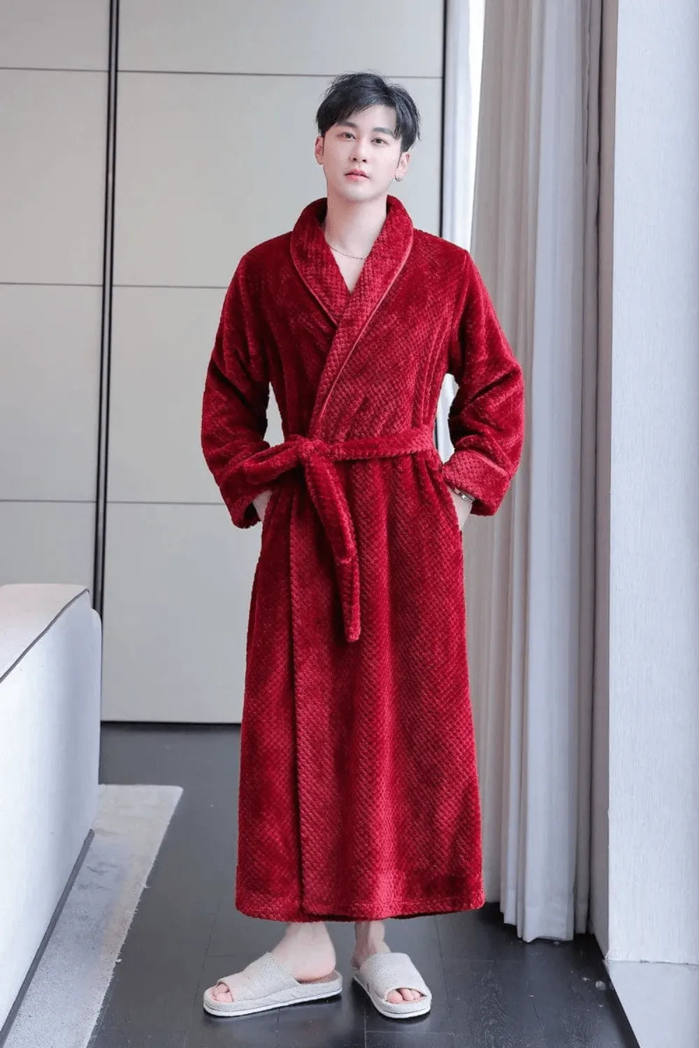 Peignoir élégant noir pour homme style classique