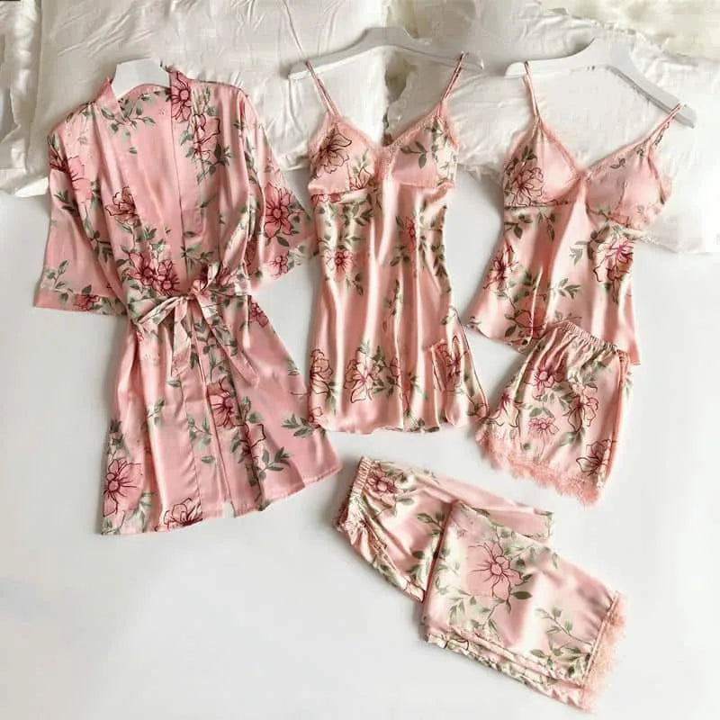 Peignoir vintage floral femme ambiance rétro chic Peignoir et bain