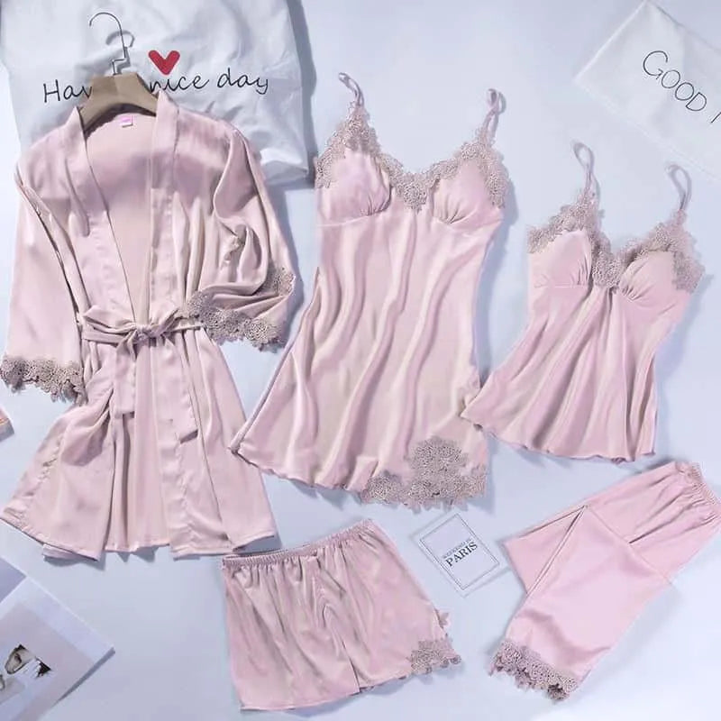 Peignoir vintage monochrome élégant pour femme rose / s Peignoir et bain