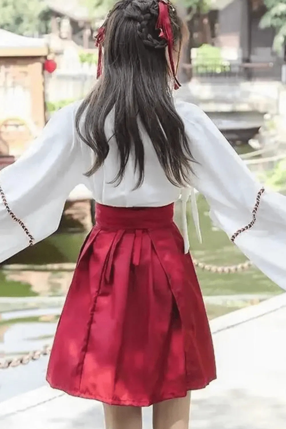 Kimono élégant femme motifs fleuris été