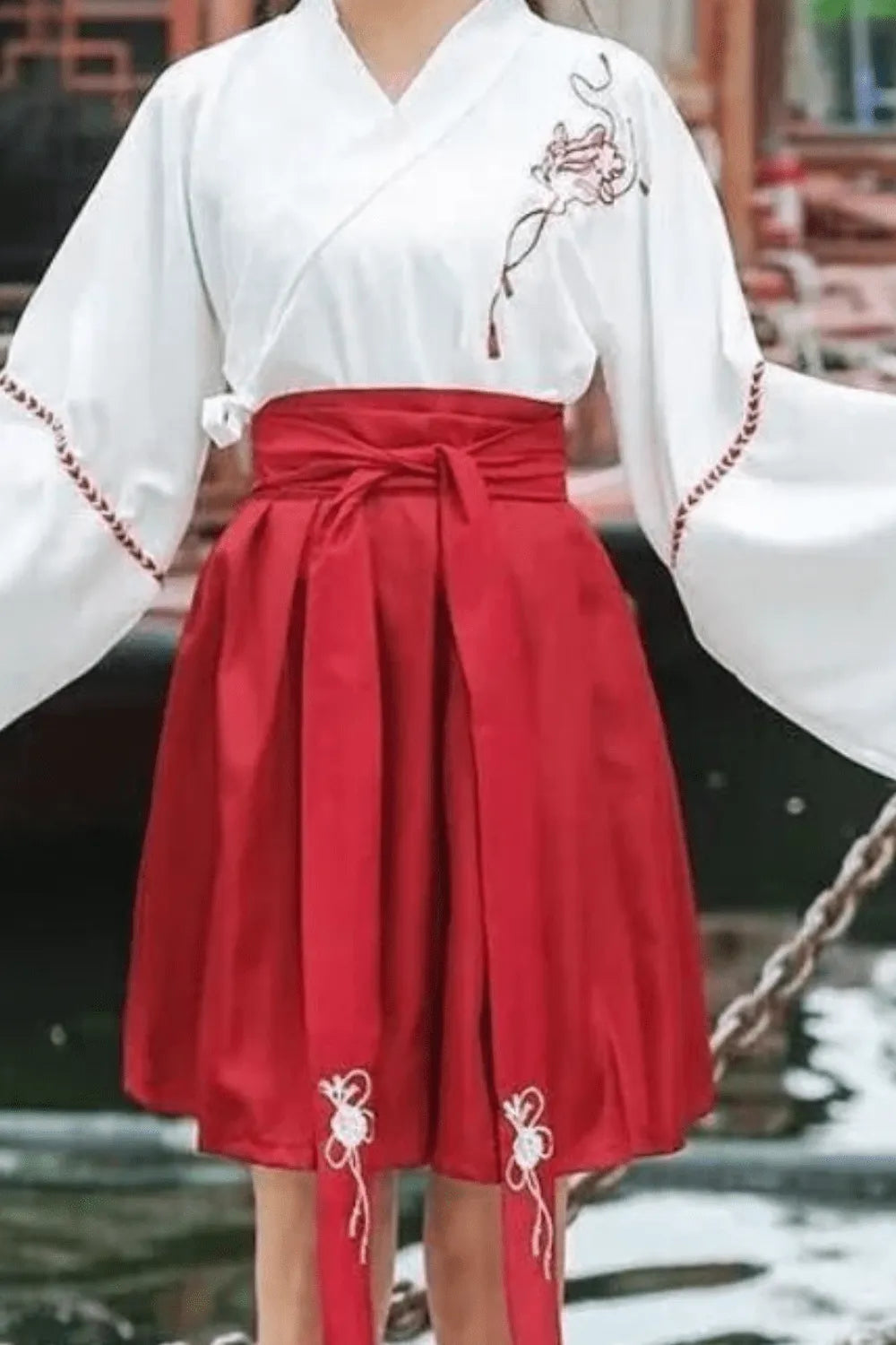 Kimono élégant femme motifs fleuris été