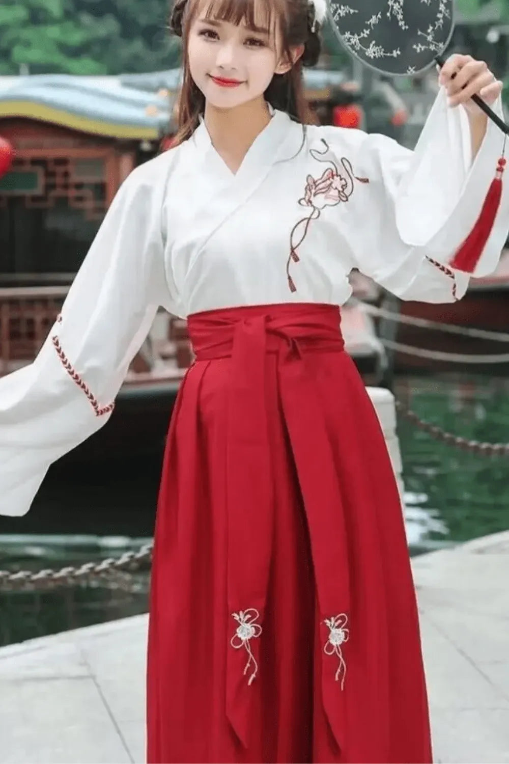 Kimono fleuri élégant pour femme ambiance japonaise