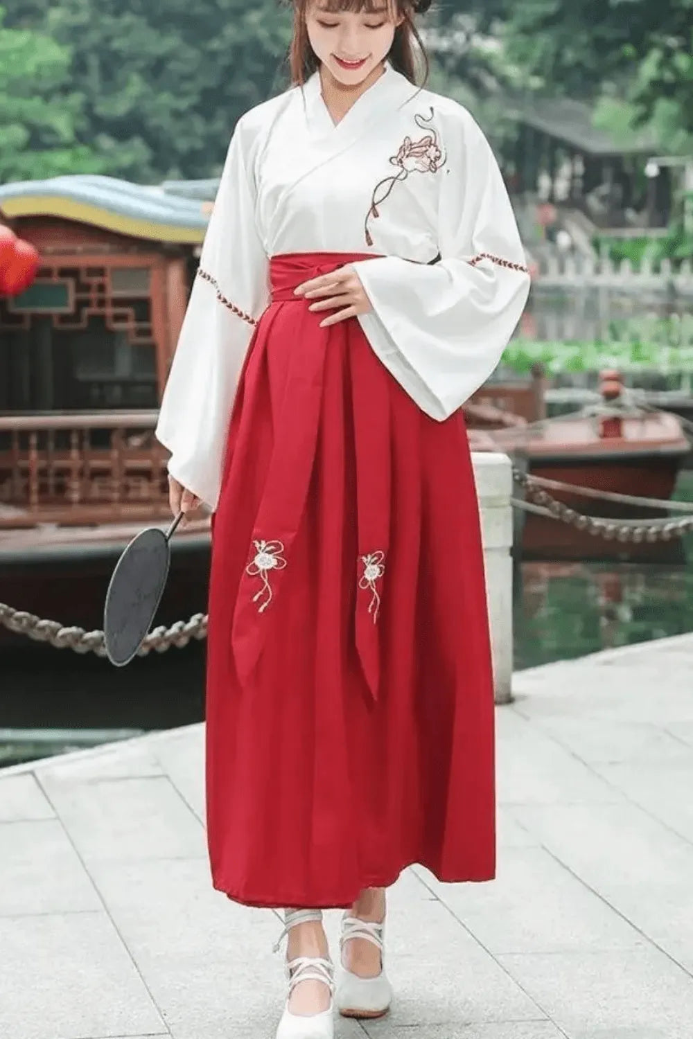 Kimono fleuri élégant pour femme ambiance japonaise